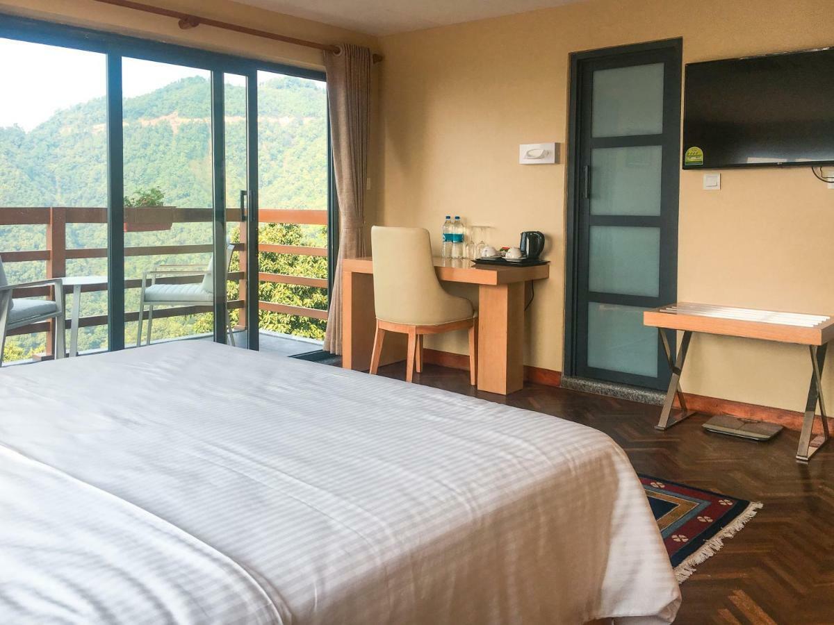 Belgian Hotel Pvt. Ltd Pokhara Buitenkant foto