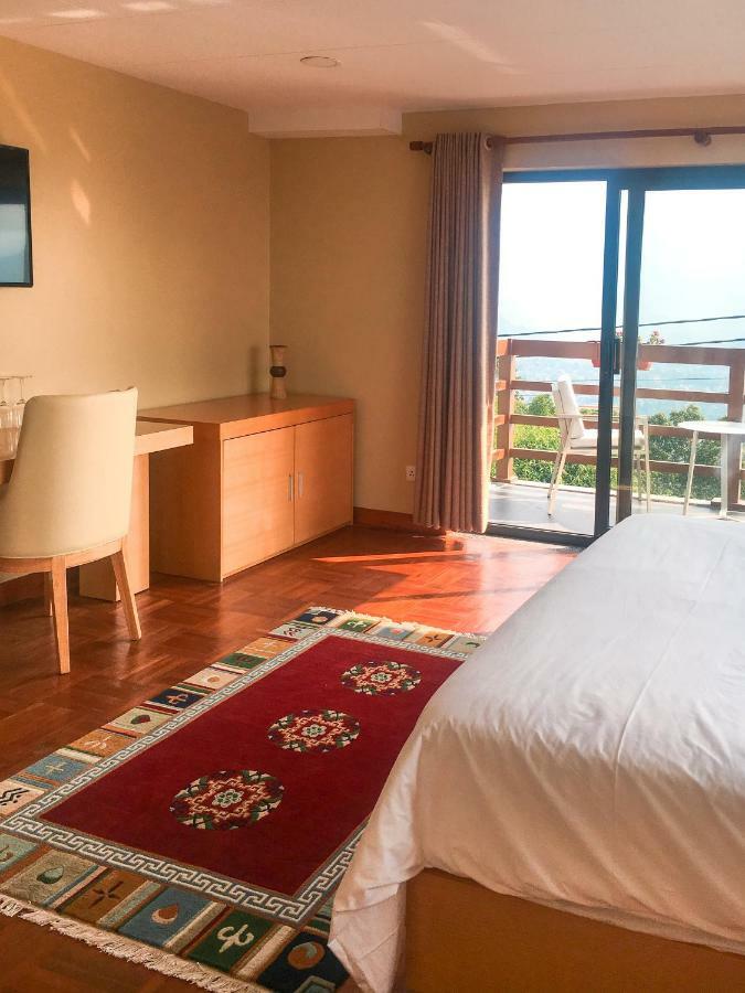 Belgian Hotel Pvt. Ltd Pokhara Buitenkant foto